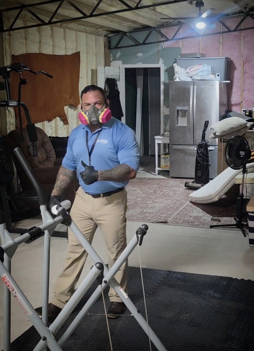 Technician preparing for an indoor treatment